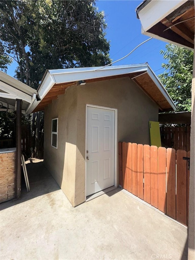 9387 Frankfort Ave, Fontana, CA 92335 - view of outbuilding