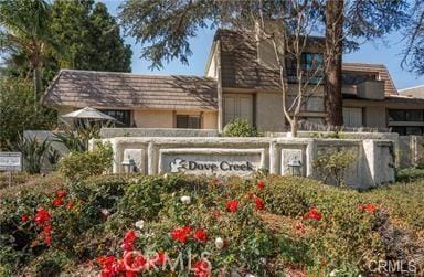 6225 Shoup Ave Unit 111, Woodland Hills, CA 91367 - photo 1
