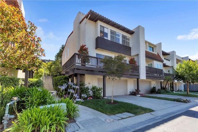 105 Aspen Way, Rolling Hills Estates, CA 90274 - photo 2