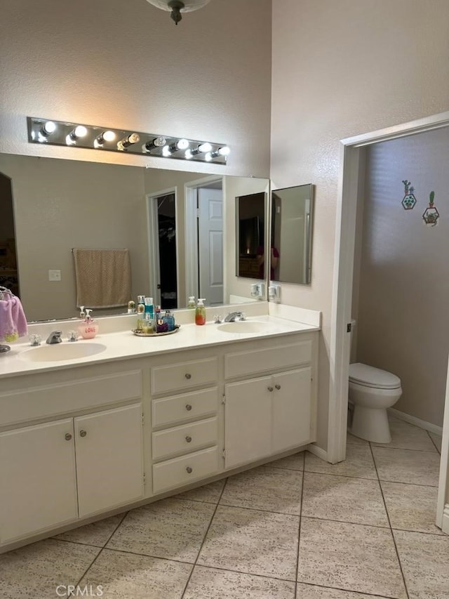 28262 Cider, Menifee, CA 92585 - full bath featuring double vanity and tile patterned floors