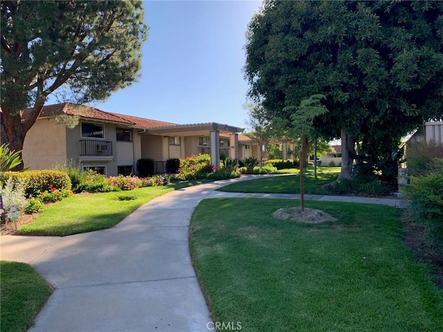 3110 Via Serena S Unit Q, Laguna Woods, CA 92637 - view of community with a yard