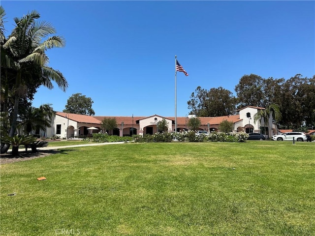 3110 Via Serena S Unit Q, Laguna Woods, CA 92637 - view of green lawn