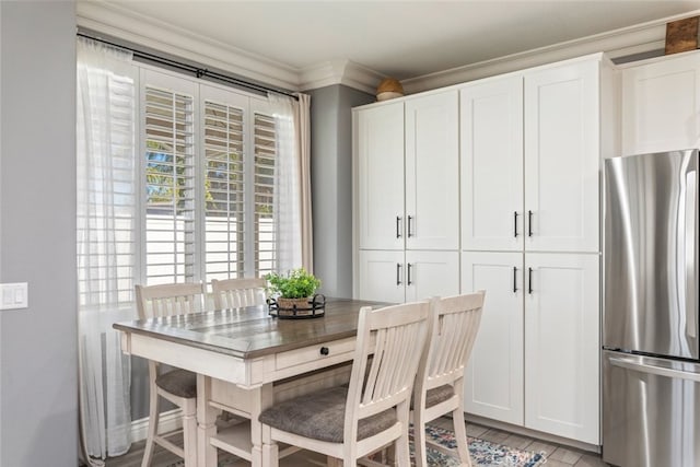 31735 Mesa View Dr, Menifee, CA 92584 - dining space featuring ornamental molding