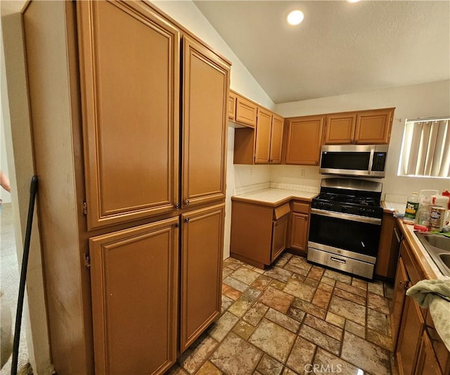 10966 Willow Ln, Adelanto, CA 92301 - photo 13