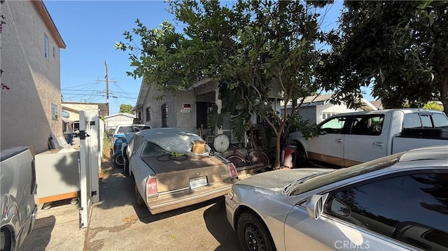 10218 Virginia Ave, South Gate, CA 90280 - view of side of property