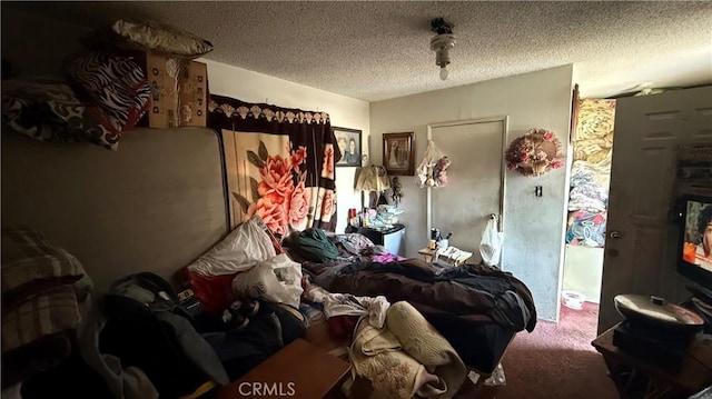 10218 Virginia Ave, South Gate, CA 90280 - bedroom featuring carpet and a textured ceiling