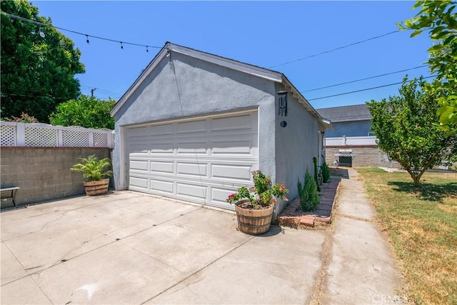 321 N Keystone St, Burbank, CA 91506 - view of detached garage