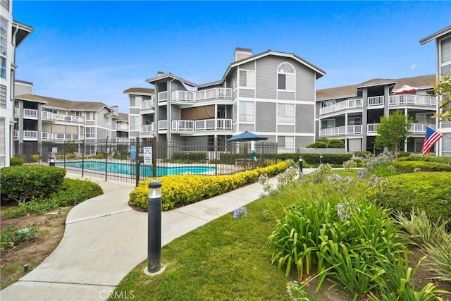 10361 Garden Grove Blvd Unit 17, Garden Grove, CA 92843 - surrounding community with a swimming pool