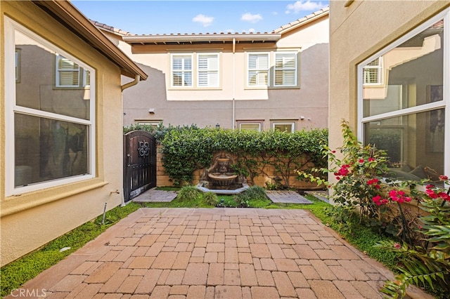 27684 Manor Hill Rd, Laguna Niguel, CA 92677 - view of patio / terrace featuring a gate