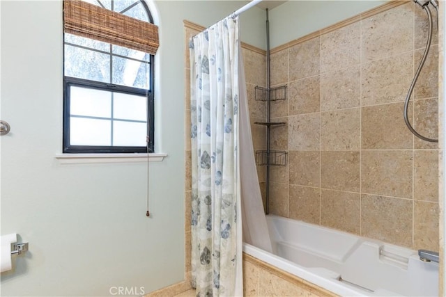 2911 Gilead Ln, Paso Robles, CA 93446 - bathroom with tiled shower / bath combo and plenty of natural light