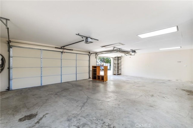 2911 Gilead Ln, Paso Robles, CA 93446 - garage featuring a garage door opener