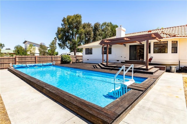 2911 Gilead Ln, Paso Robles, CA 93446 - view of swimming pool featuring a patio area
