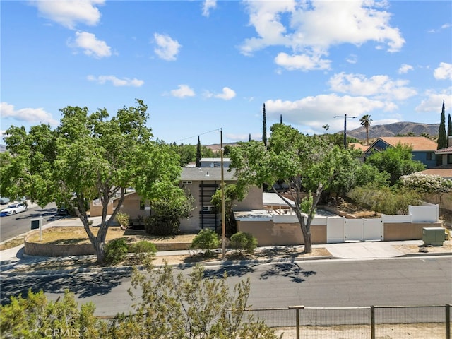 37469 3rd St E, Palmdale, CA 93550 - photo 4