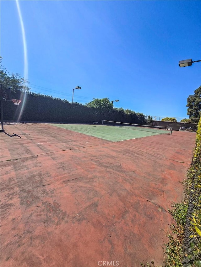 10659 Lakefront Dr, Norwalk, CA 90650 - view of tennis court