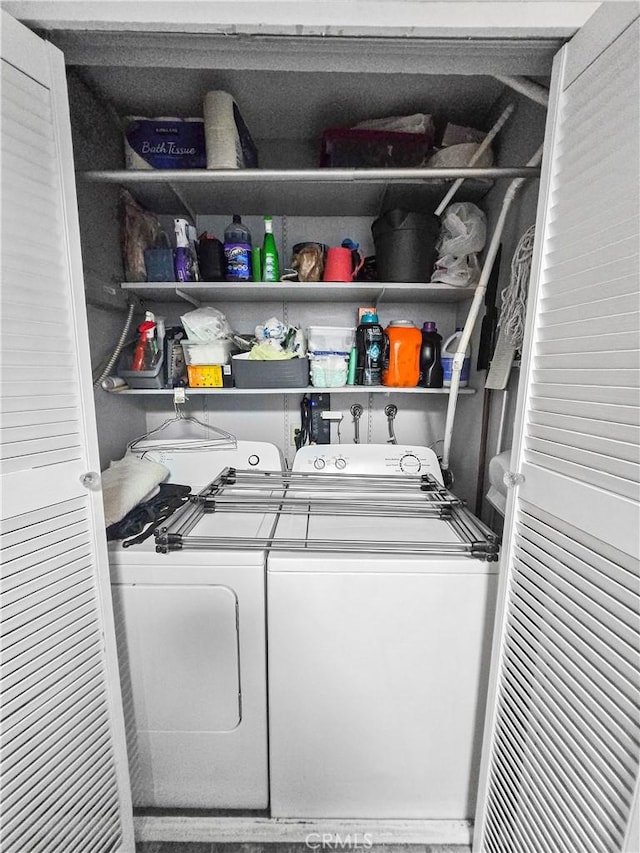 10659 Lakefront Dr, Norwalk, CA 90650 - washroom featuring washer and clothes dryer