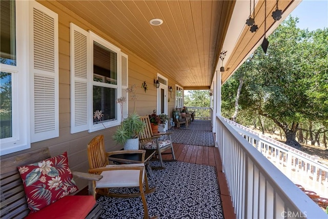 6600 San Gabriel Rd, Atascadero, CA 93422 - view of porch