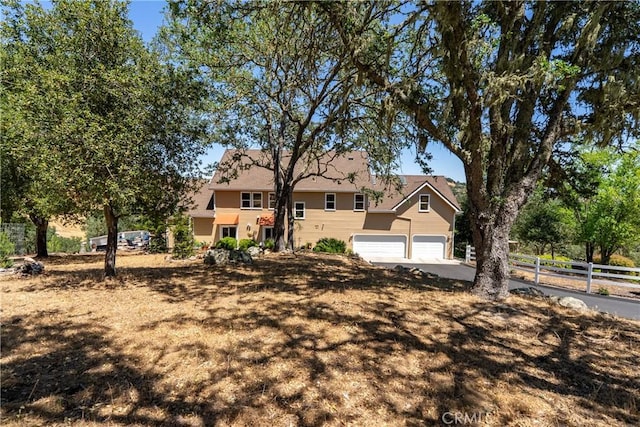 6600 San Gabriel Rd, Atascadero, CA 93422 - view of front of home featuring a garage and driveway