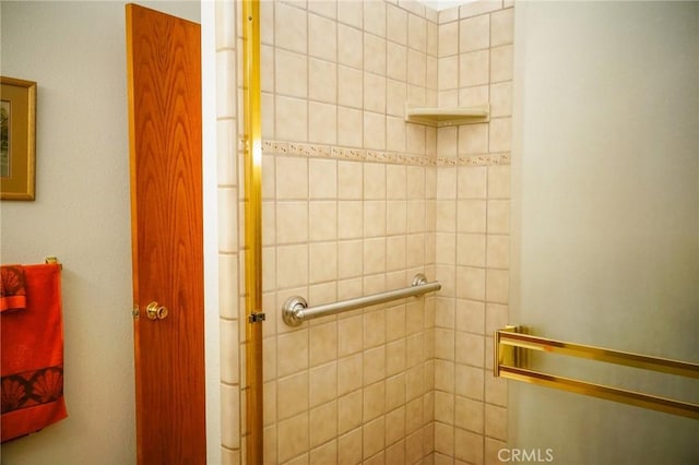 2787 Grape Way, Chico, CA 95973 - full bathroom with a tile shower