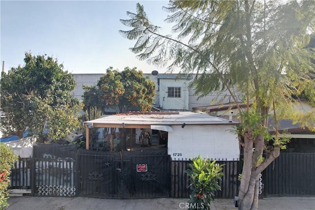 1726 E 47th St, Los Angeles, CA 90058 - photo 1