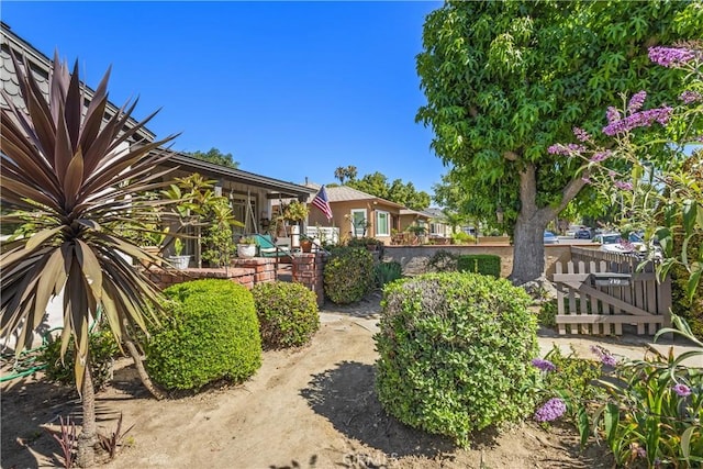 719 S Amstutz Ave, Anaheim, CA 92802 - view of yard with a sunroom