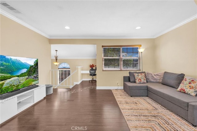 13303 Waco St Unit 62, Baldwin Park, CA 91706 - living area featuring crown molding, wood finished floors, and recessed lighting
