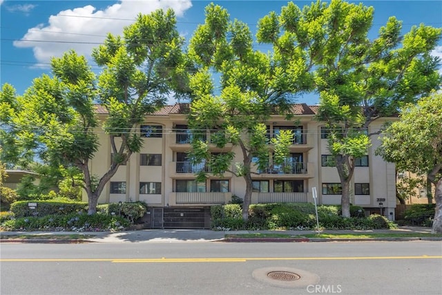 330 W California Blvd Unit 311, Pasadena, CA 91105 - photo 1
