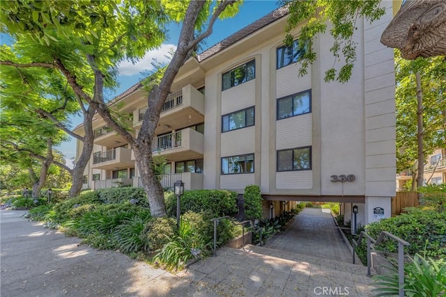 330 W California Blvd Unit 311, Pasadena, CA 91105 - photo 2