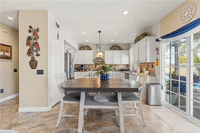 1555 Lupine Cir, Corona, CA 92881 - dining space featuring baseboards and recessed lighting