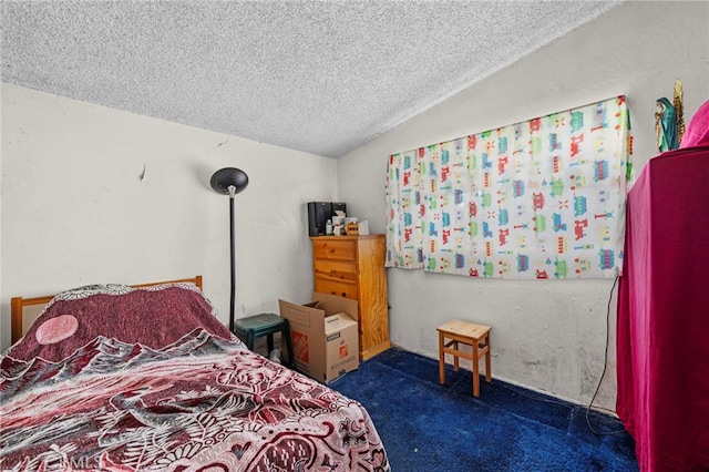 526 Nottingham Ave, Santa Ana, CA 92703 - bedroom featuring carpet flooring, a textured ceiling, and lofted ceiling