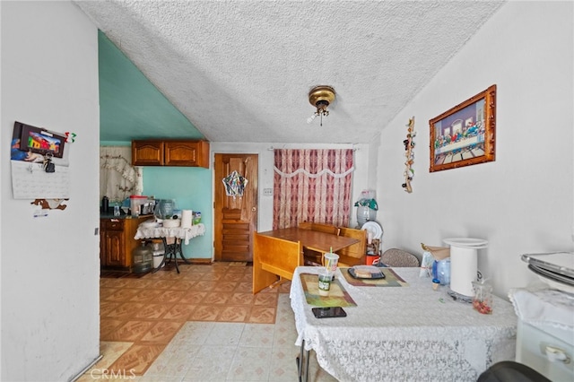 526 Nottingham Ave, Santa Ana, CA 92703 - dining space featuring a textured ceiling