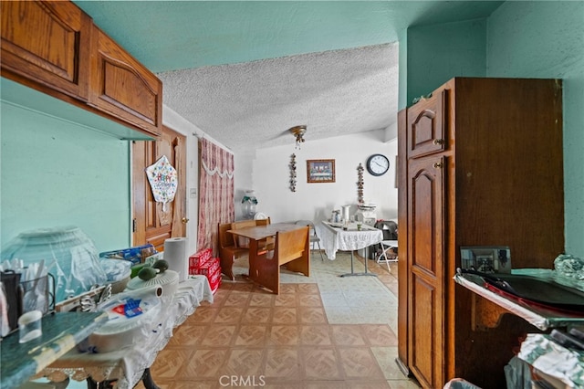 526 Nottingham Ave, Santa Ana, CA 92703 - home office with light flooring and a textured ceiling