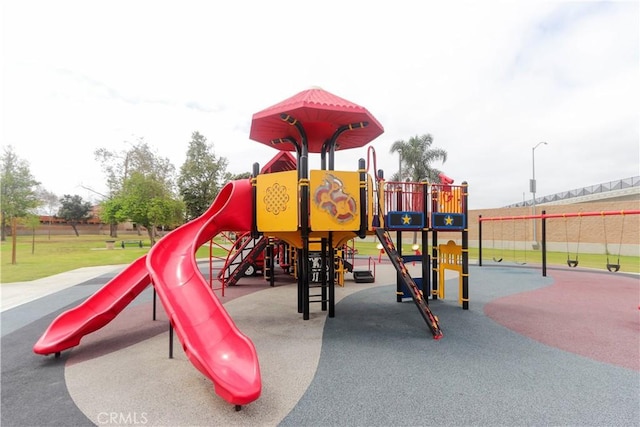 6186 Hefley St Unit 13, Westminster, CA 92683 - view of community play area