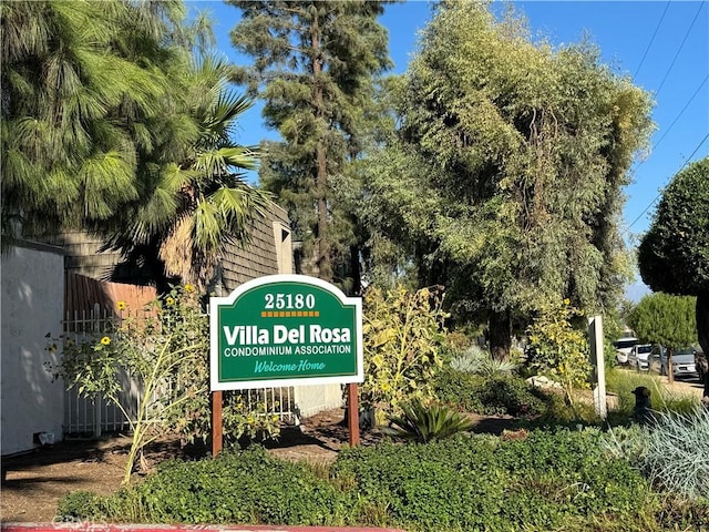 25180 5th St Unit 213, San Bernardino, CA 92410 - view of community / neighborhood sign