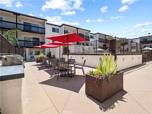 5334 Lindley Ave Unit 125, Encino, CA 91316 - view of patio / terrace with a grill