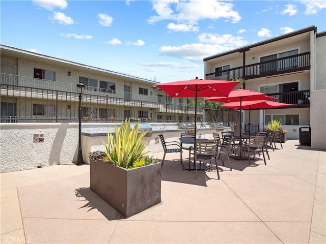 5334 Lindley Ave Unit 125, Encino, CA 91316 - view of patio