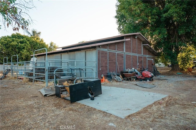5266 Bluff St, Norco, CA 92860 - view of outbuilding featuring an exterior structure