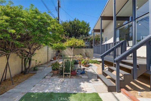 17401 Madera Ln, Huntington Beach, CA 92647 - photo 40
