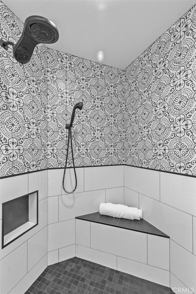 1200 Cerca, San Clemente, CA 92673 - full bathroom featuring tiled shower