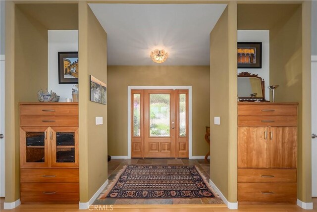3165 Keeling Ave, Lakeport, CA 95453 - entrance foyer featuring baseboards
