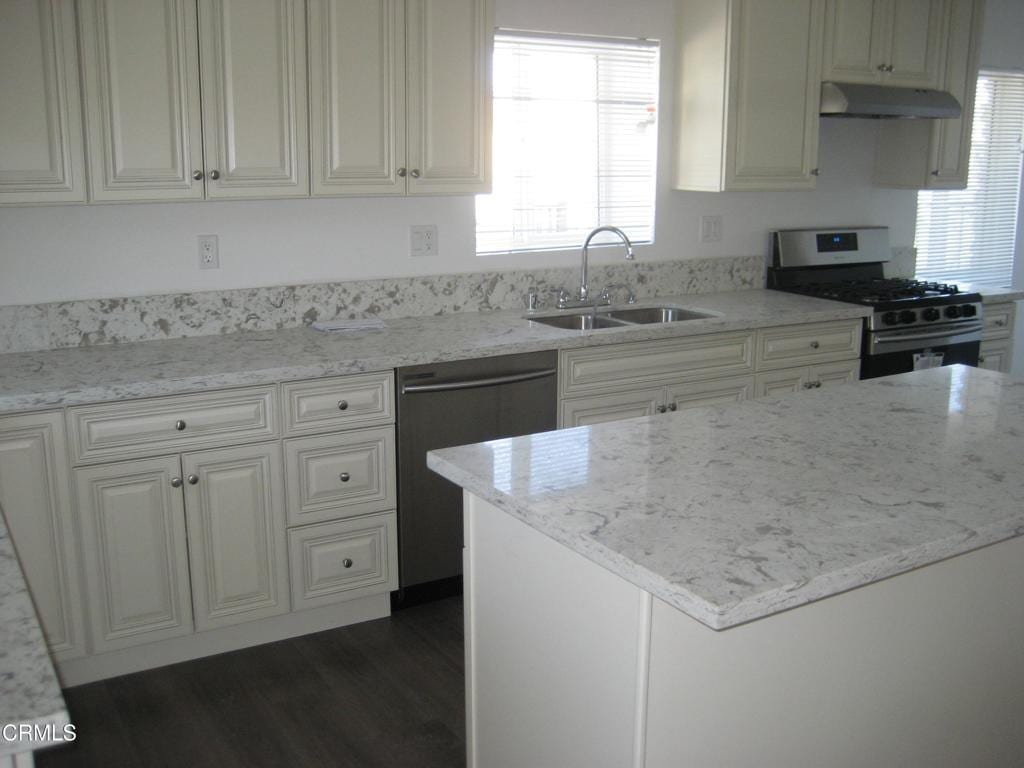 10143 Mountair Ave, Tujunga, CA 91042 - photo 3