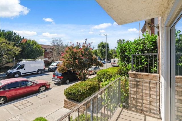 8544 Independence Ave Unit 102, Canoga Park, CA 91304 - view of balcony