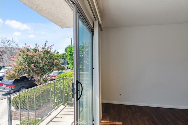 8544 Independence Ave Unit 102, Canoga Park, CA 91304 - view of balcony
