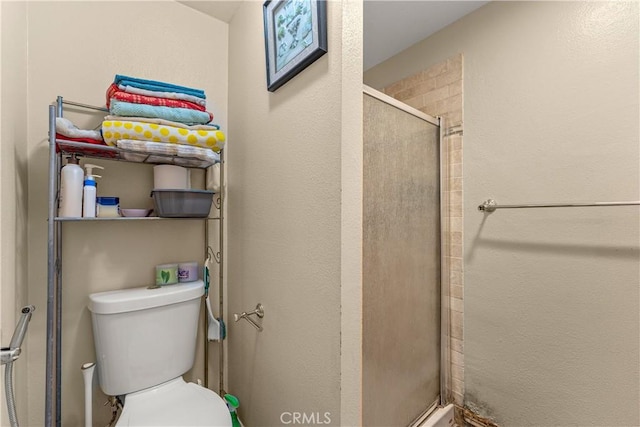 404 Atwood Dr, Corona, CA 92879 - bathroom featuring a shower stall and toilet