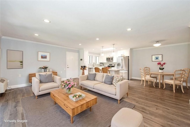 811 Ronda Mendoza Unit P, Laguna Woods, CA 92637 - living room with crown molding, wood finished floors, and recessed lighting