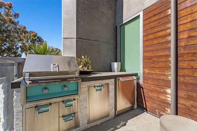 3306 Via Oporto, Newport Beach, CA 92663 - view of patio / terrace with an outdoor kitchen