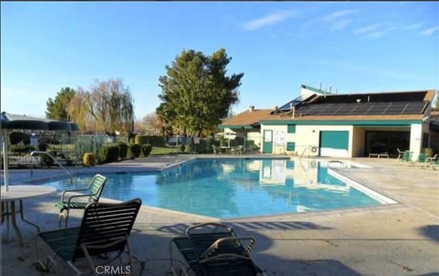 44460 15th St E Unit 3, Lancaster, CA 93535 - community pool with a patio