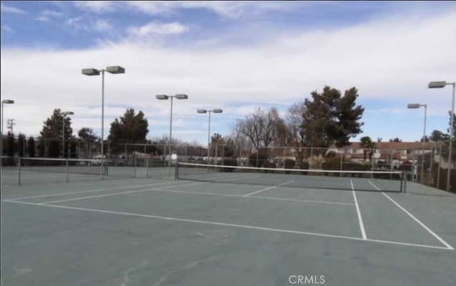 44460 15th St E Unit 3, Lancaster, CA 93535 - view of tennis court