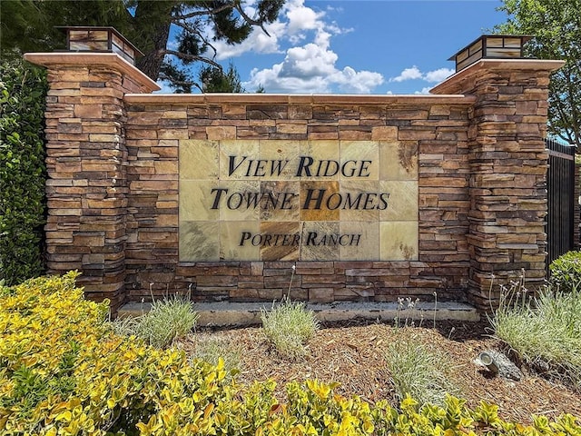 19237 Index St Unit 5, Porter Ranch, CA 91326 - view of community sign