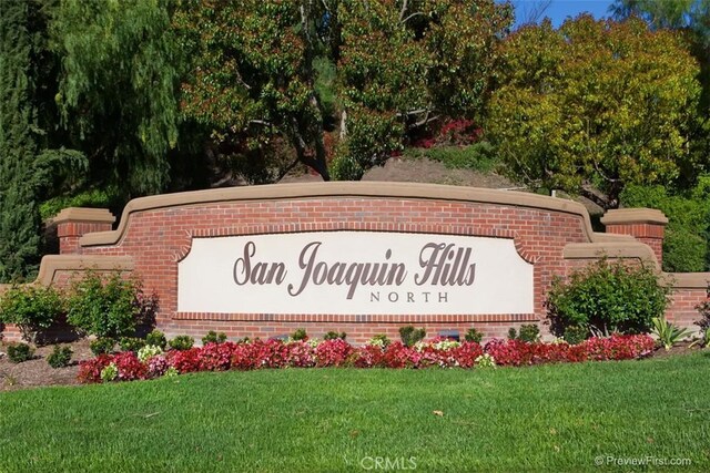 27705 Homestead Rd, Laguna Niguel, CA 92677 - community / neighborhood sign featuring a lawn