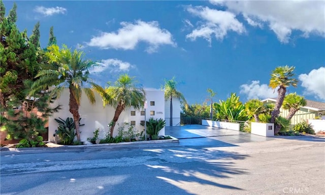 1195 La Mirada St, Laguna Beach, CA 92651 - view of road featuring a gate